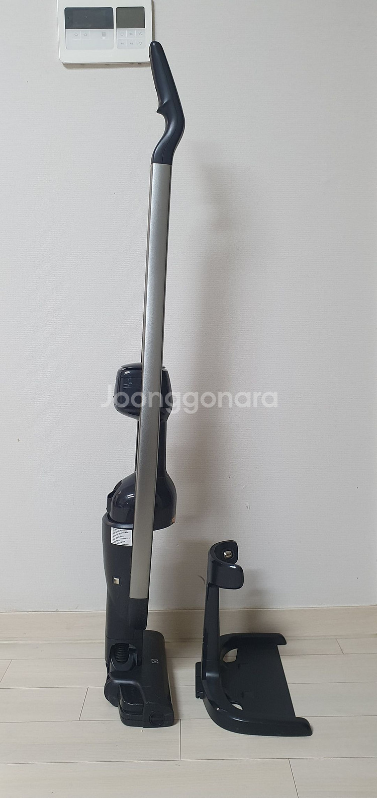 일렉트로룩스 퓨어 Q9 무선 청소기 1.5만에 판매--1