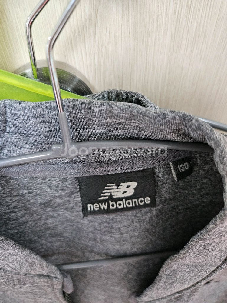 뉴발란스 키즈 조끼 130 쌍둥이 2벌 일괄판매--1