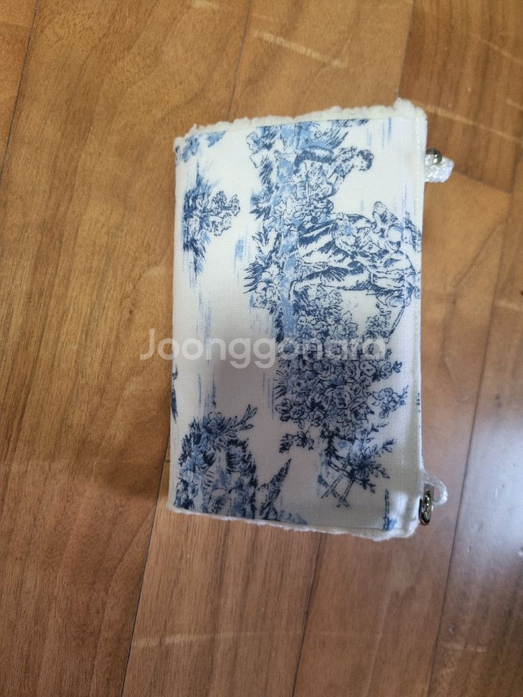 앵무새 고어텍스 침대 중형 새상품 팔아요--0