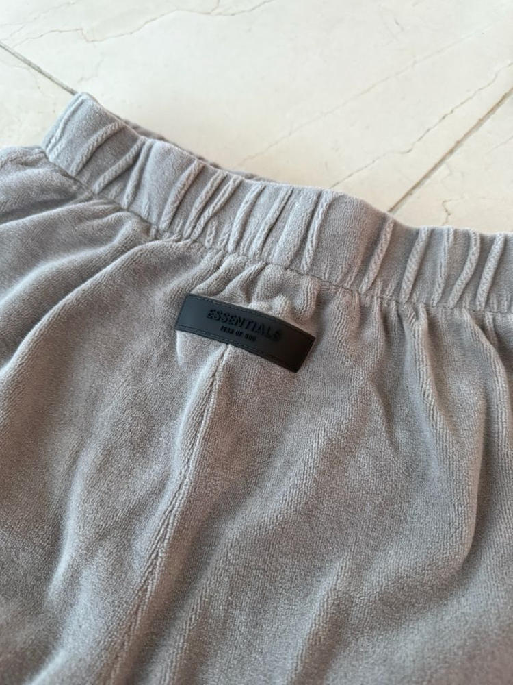 피어오브갓 에센셜 반바지--1