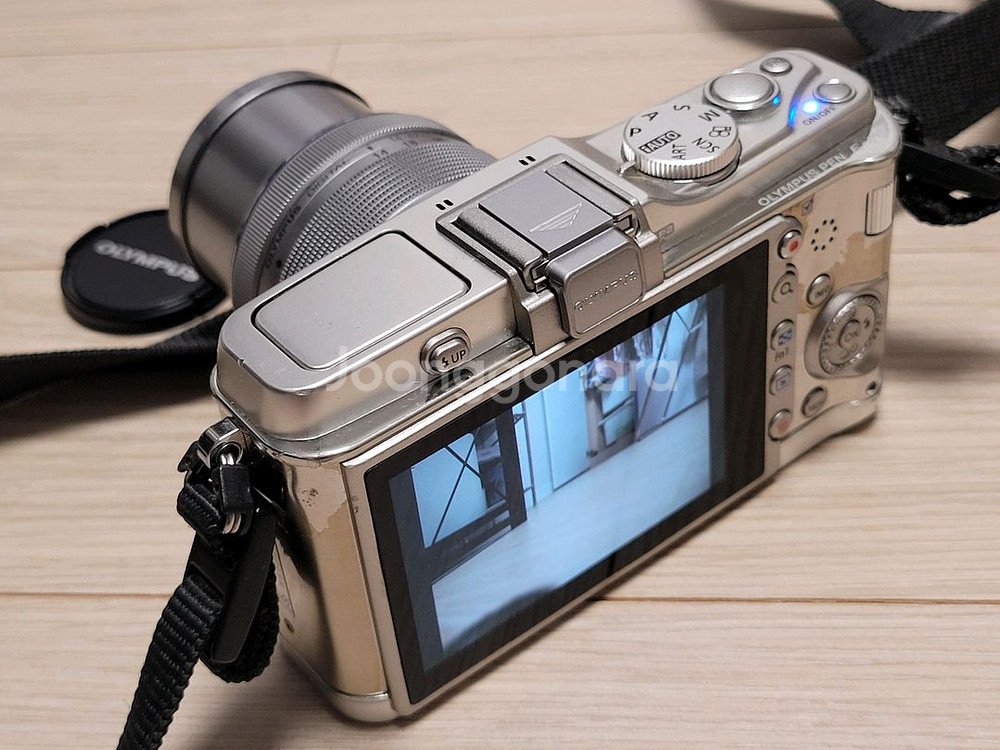 올림푸스 PEN E-P3 미러리스 카메라--3