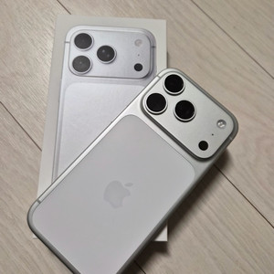 아이폰17프로맥스 512 실버 자급제