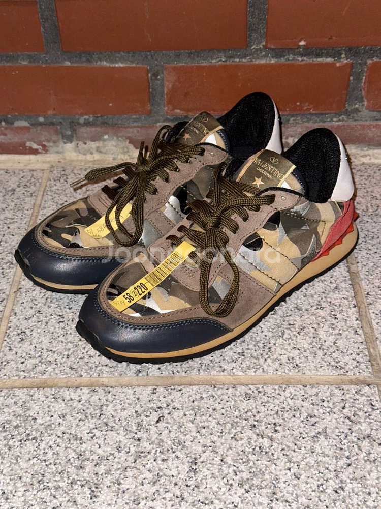 발렌티노 가라바니 락러너 카모 스니커즈 41 260 사이즈--1