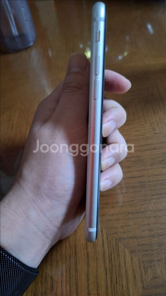 초sss급 아이폰 SE3 128gb 90% 스타라이트 갤럭시 교환가느0--7