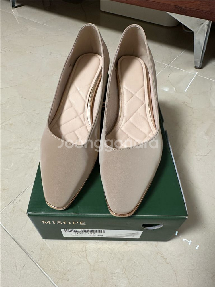미소페 소가죽 펌프스 5cm 베이지 245--3
