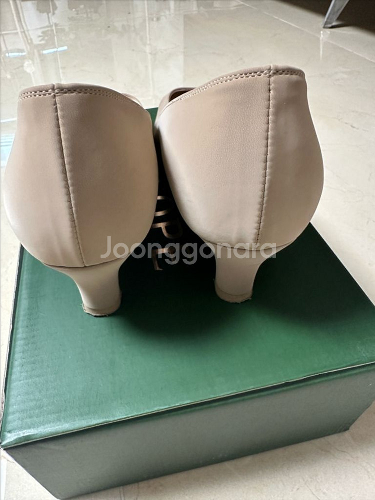 미소페 소가죽 펌프스 5cm 베이지 245--6