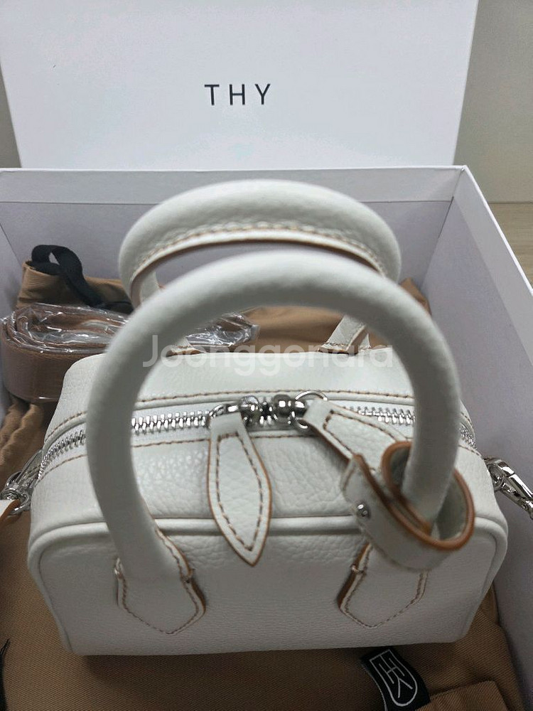 띠서울 레옹백 쁘띠 크림--0