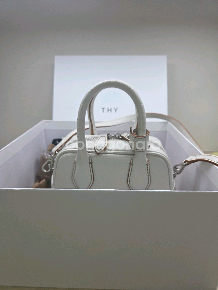 띠서울 레옹백 쁘띠 크림--2