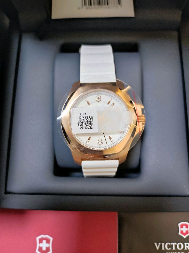 빅토리녹스 이녹스 여성용 시계 (INOX V 241954)--0