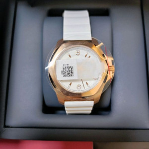 빅토리녹스 이녹스 여성용 시계 (INOX V 241954)