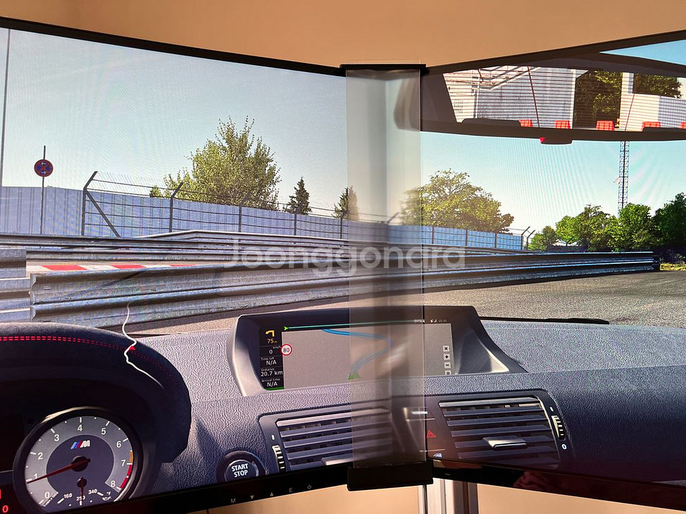 심레이싱 트리플모니터 베젤프리 bezel free--1