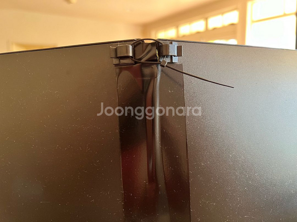 심레이싱 트리플모니터 베젤프리 bezel free--3