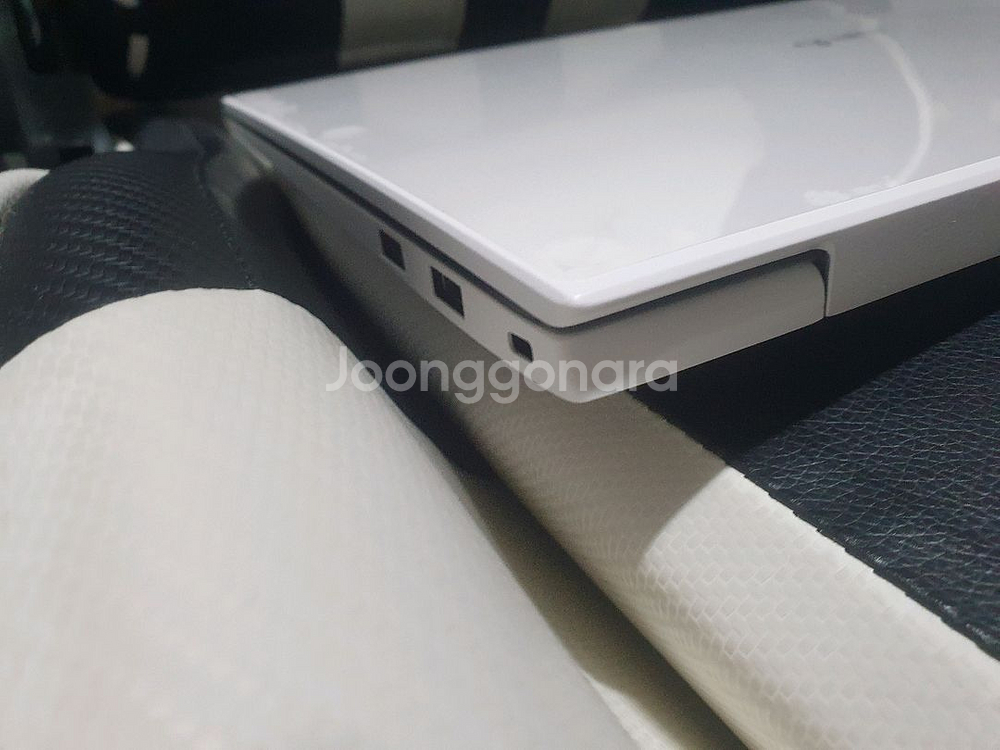 24년제조)LG그램 14인치 U5 램18 SSD256--4