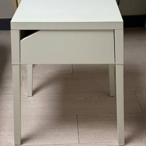 지금은 구할 수 없는 이케아 협탁