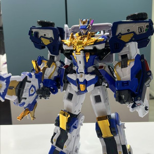 메탈카드봇s 블루캅 트리니티 팝니다