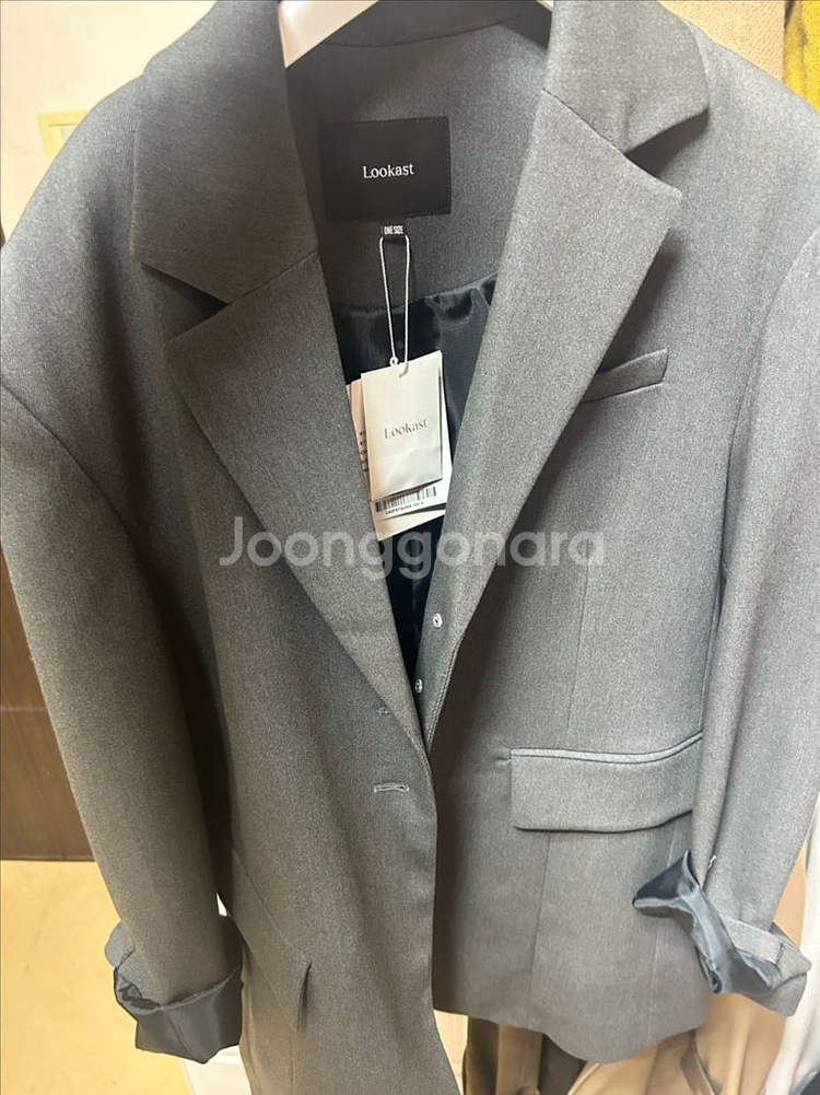 룩캐스트 차콜 자켓--4