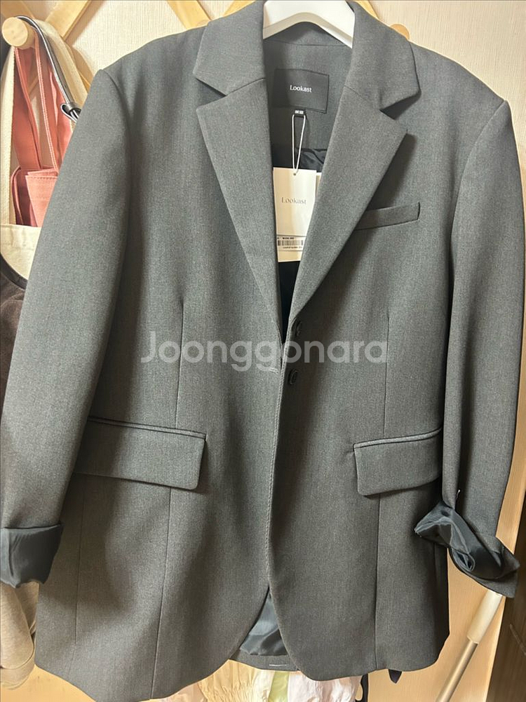룩캐스트 차콜 자켓--1