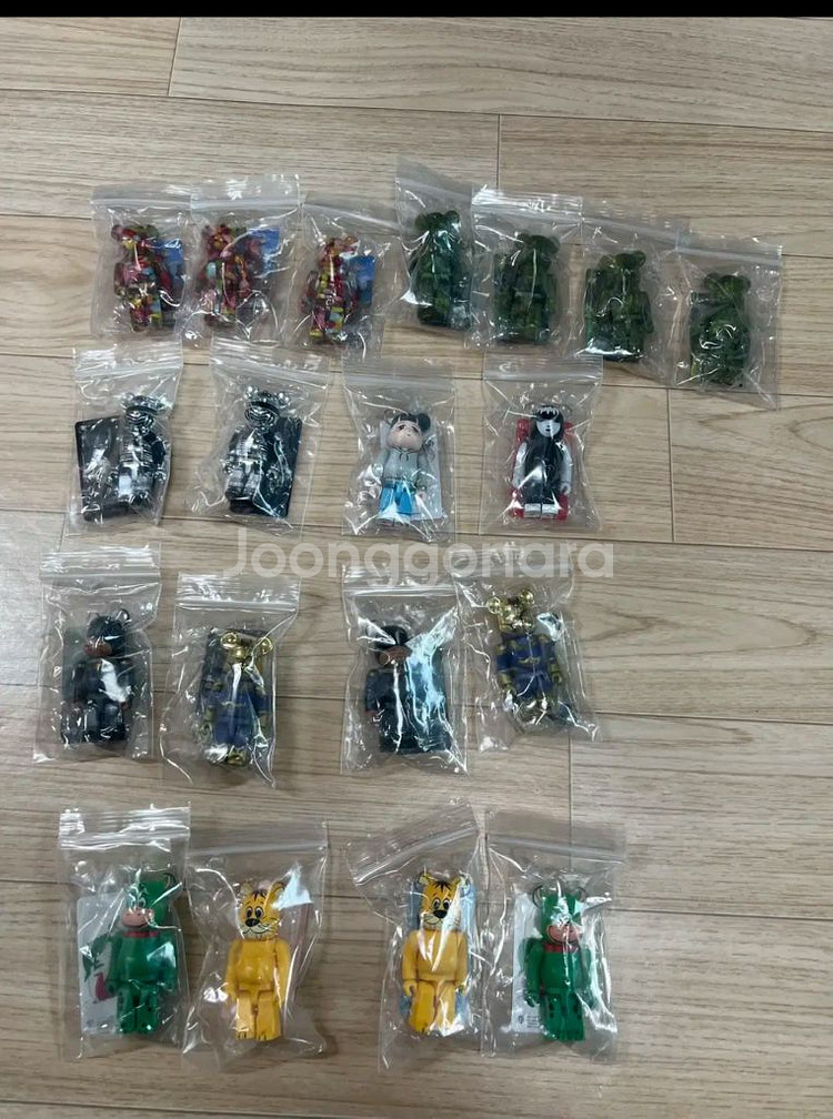 베어브릭 45탄 판매합니다.--0