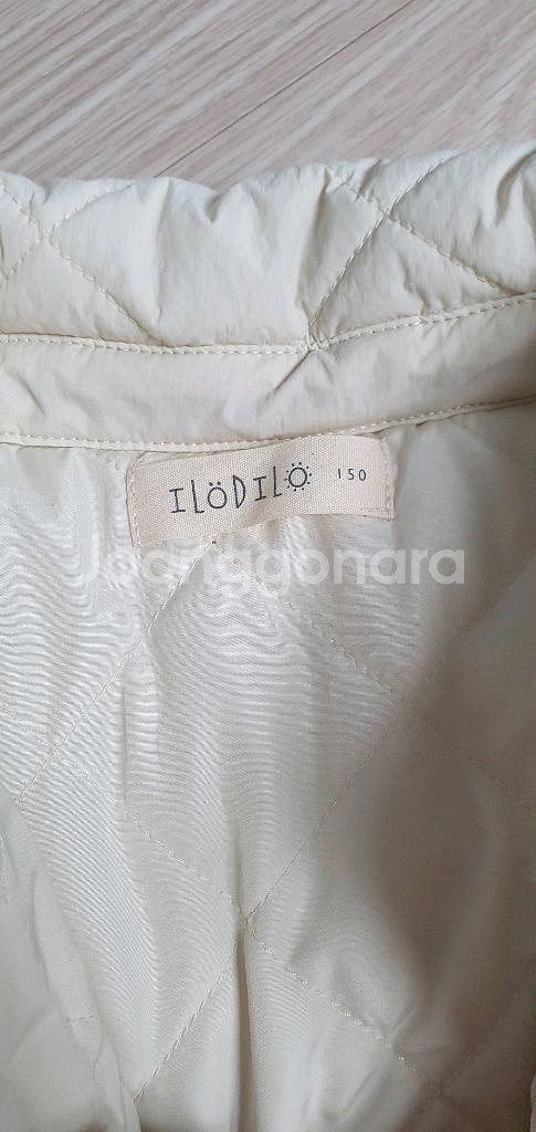 일로딜로 퀼팅 카라 패딩 140사이즈--4