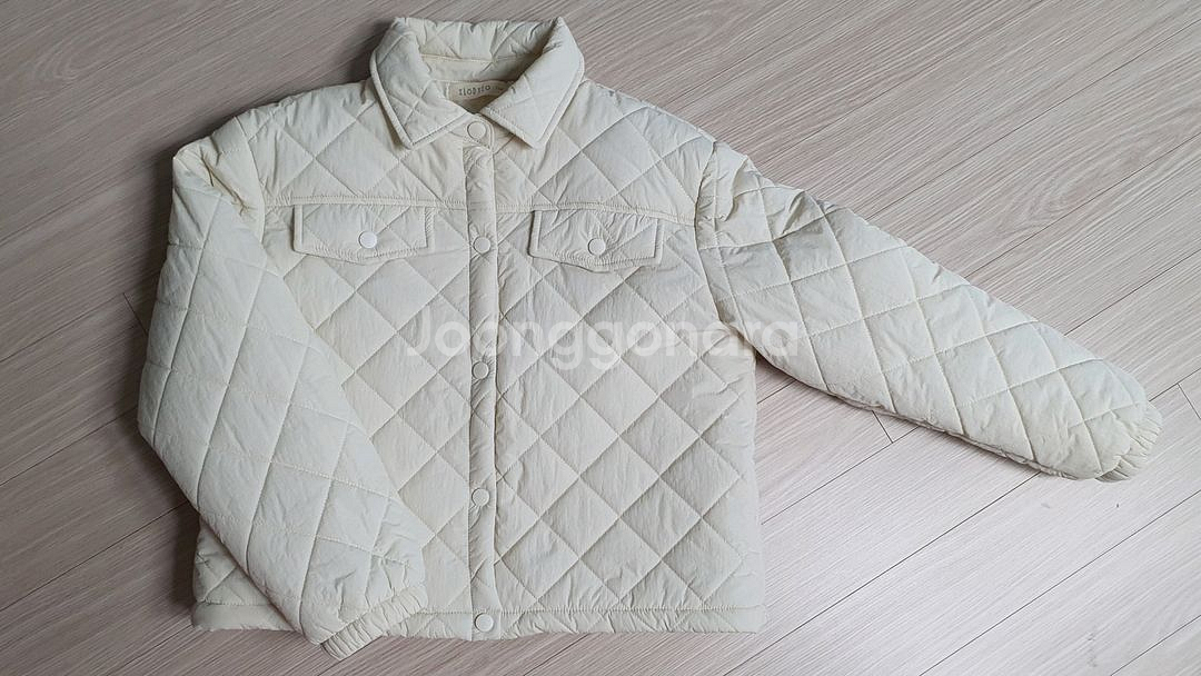 일로딜로 퀼팅 카라 패딩 140사이즈--3