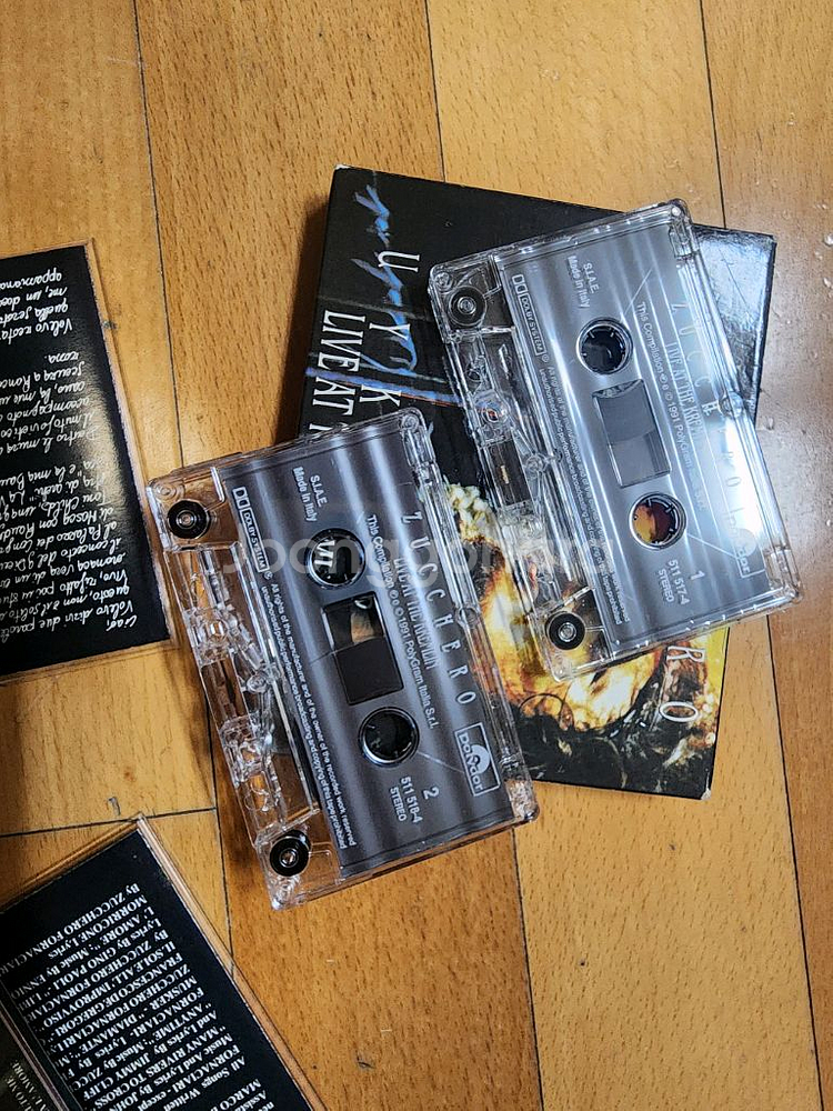 바흐 콜로르반주 앨범등 카세트 테이프 입니다.--9