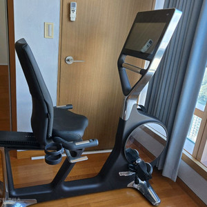 테크노짐 리클라인 퍼스널 실내자전거