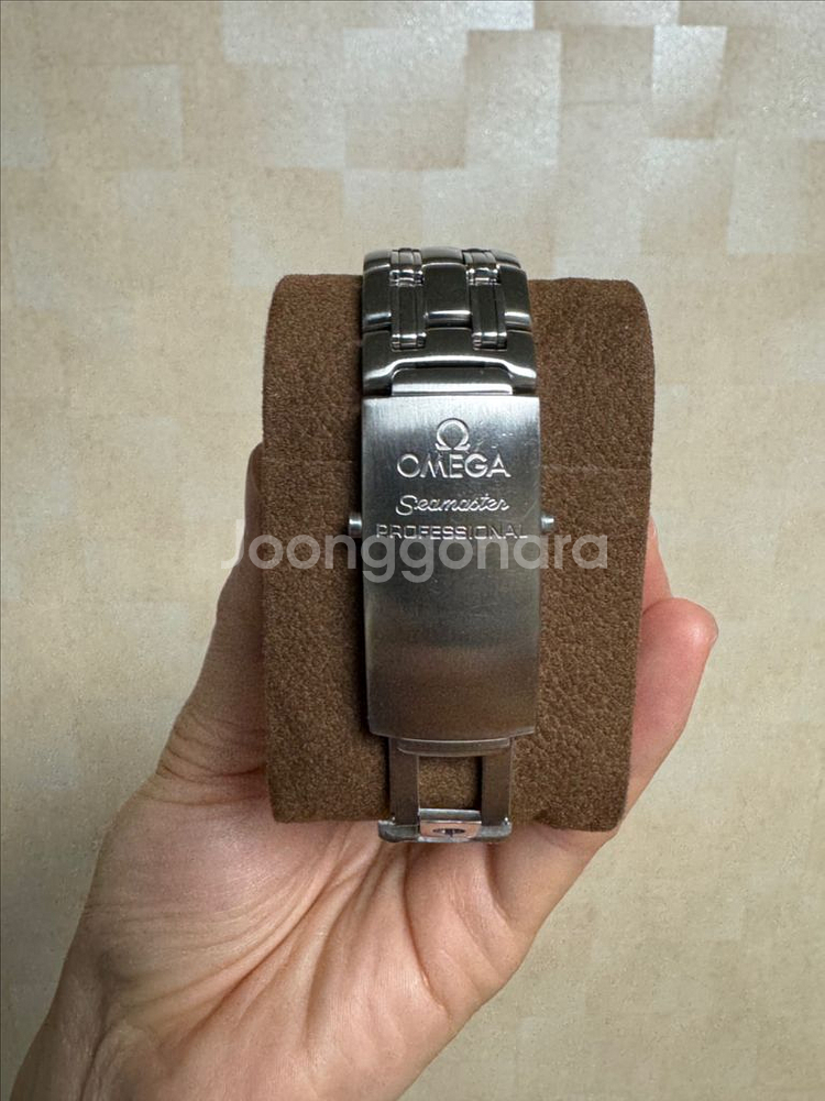 오메가 씨마스터 300 미드사이즈 쿼츠 시계--3