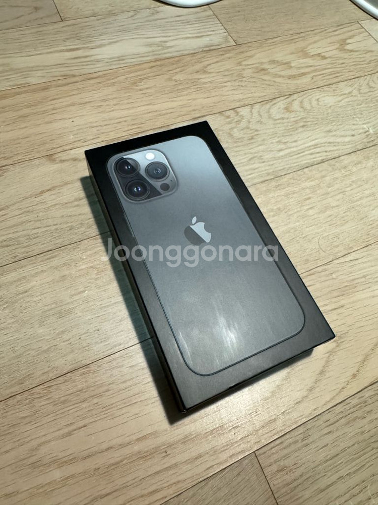 아이폰13프로pro 실버 256g 뒷유리 파손--3