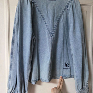 럭키슈에뜨 데님 블라우스