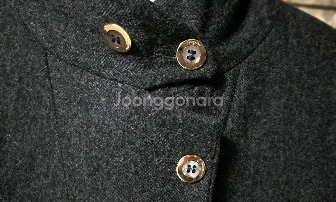 페레가모 정품 자켓 판매합니다--3