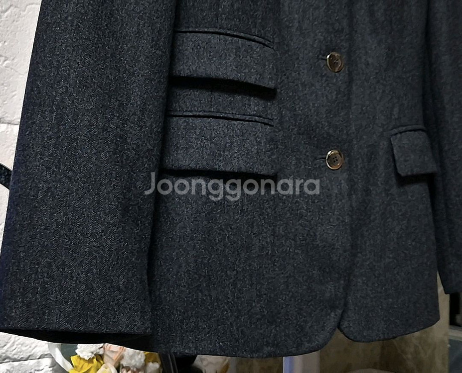 페레가모 정품 자켓 판매합니다--5