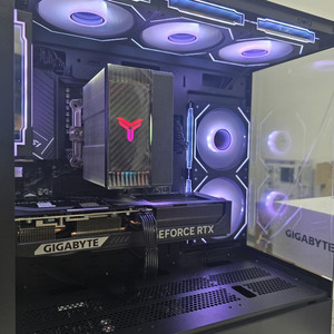 7800X3D // 5070ti // 32g // 2TB 올블랙 튜닝PC