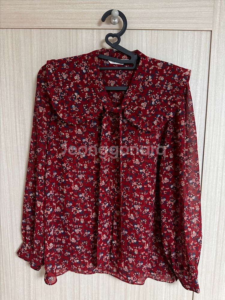 화사한 꽃무늬 블라우스--0