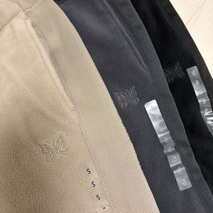 유니클로 X 니들스 플리스 가디건 및 와이드 팬츠