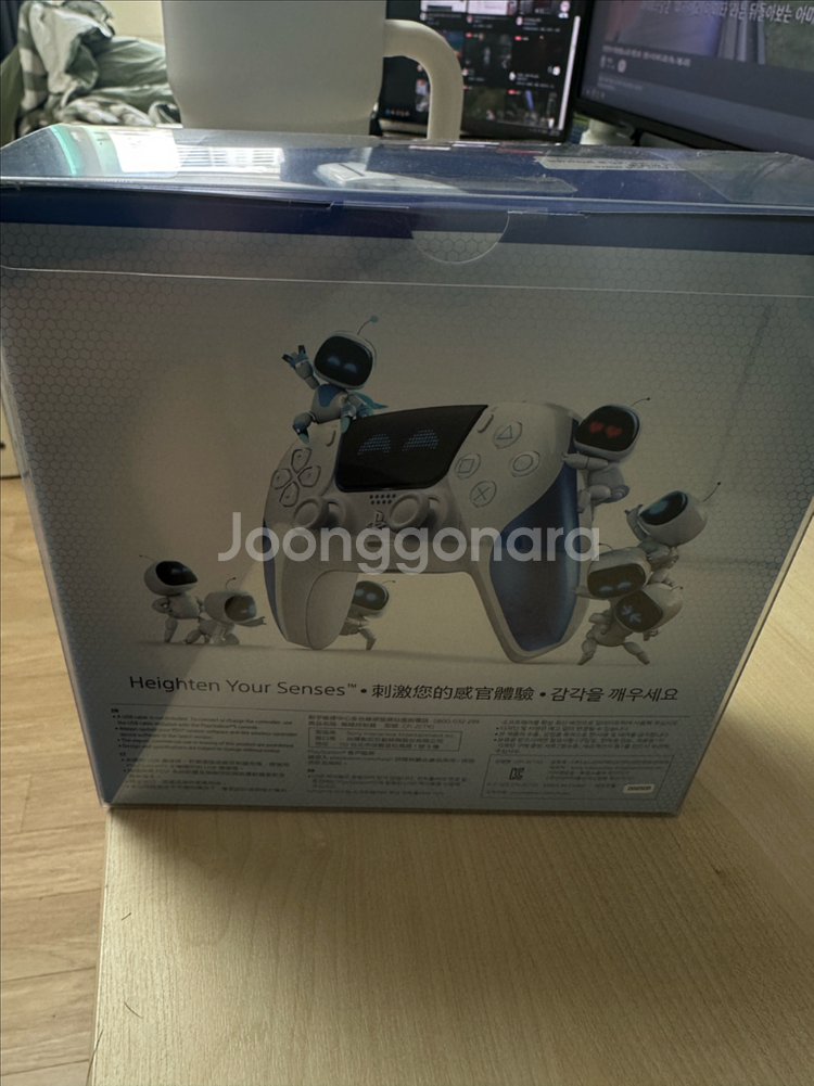 PS5 아스트로봇 한정판 컨트롤러 듀얼센스 2세대--1