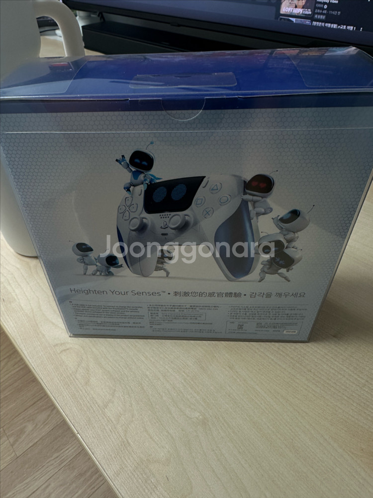 PS5 아스트로봇 듀얼센스 1세대--1