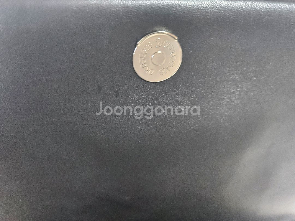 새상품)소가죽 블랙 체인 숄더백 블랙 45,000원 팝니다--8