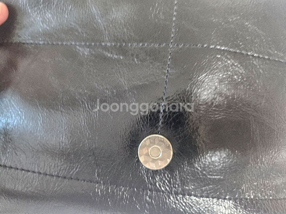 새상품)소가죽 블랙 체인 숄더백 블랙 45,000원 팝니다--9