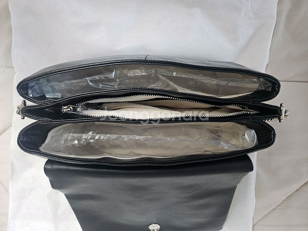 새상품)소가죽 블랙 체인 숄더백 블랙 45,000원 팝니다--7