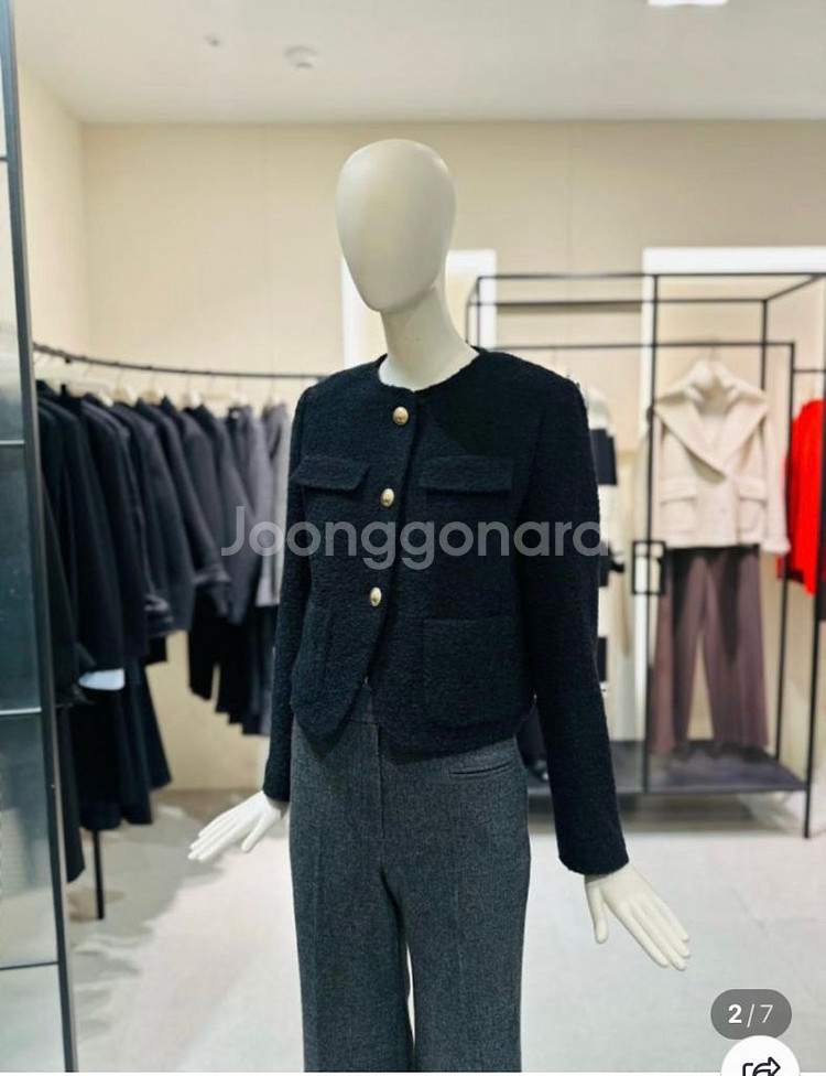 씨씨콜렉트 크롭 부클 트위드 자켓 블랙(55, 새상품)--5