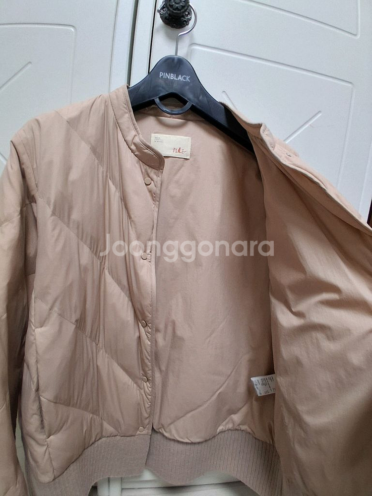 이새 경량패딩--2