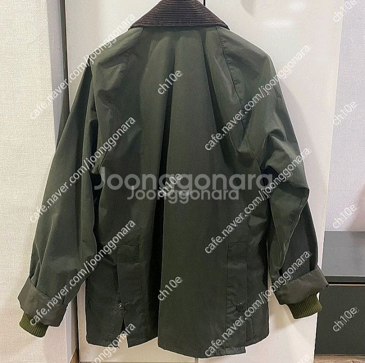 (정품) 바버 비데일 왁스 자켓 세이지 32 팝니다--4