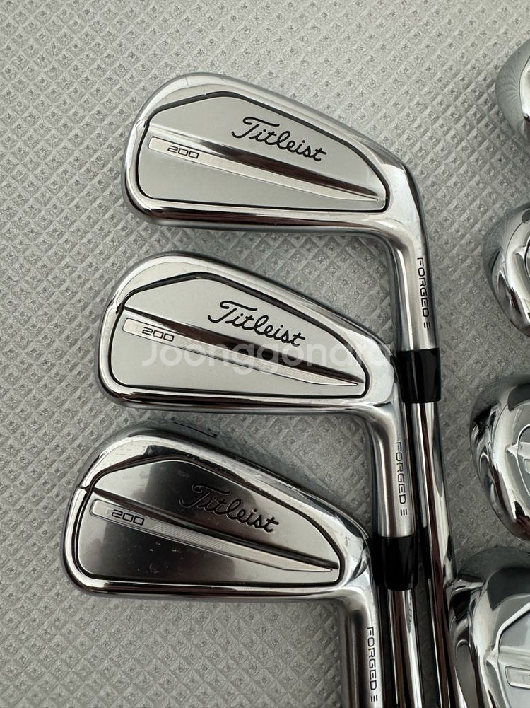 타이틀리스트 3세대 T200 아이언세트 5-p 48도 Dynamic Gold S200--1