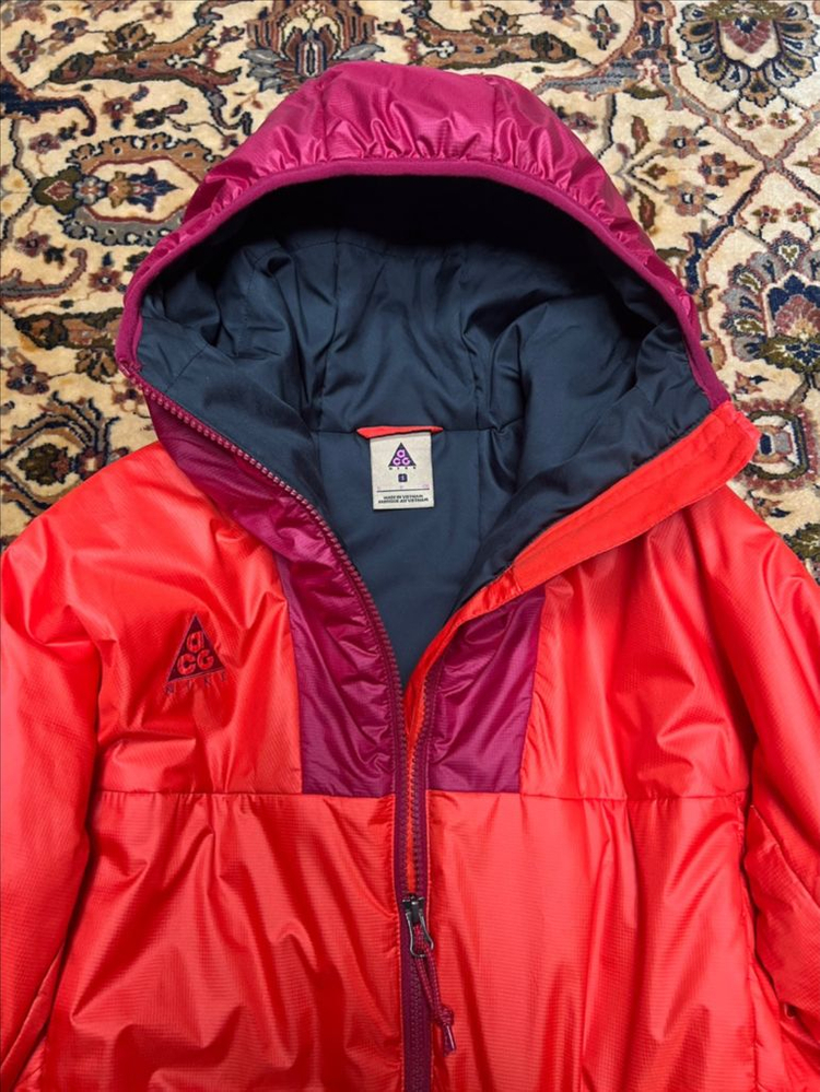 NIKE 나이키 ACG 프리마로프트 경량패딩 S 남녀공용 90사이즈 런닝 러닝 운동 헬스 가을 겨울 패딩 이미지