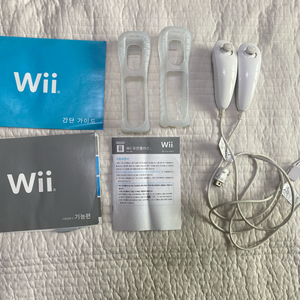 닌텐도 Wii 모션플러스 컨트롤러 세트