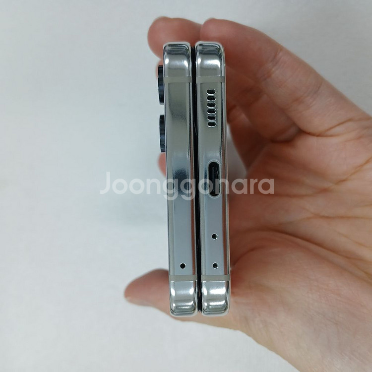 갤럭시Z플립5 256기가 크림색상 공기계 중고폰 업무폰 서브폰 퀵가능--4