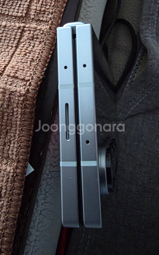 갤럭시 Z폴드6 256GB 실버쉐도우--7