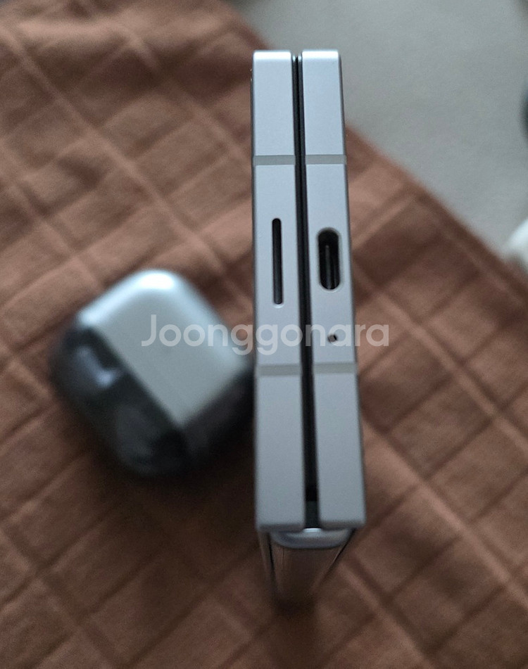 갤럭시 Z폴드6 256GB 실버쉐도우--6