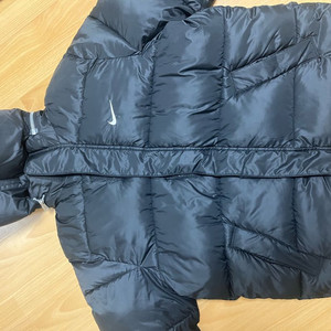 정품 나이키 써마핏 패딩 M