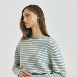 엘로주 루이스 보트넥 니트 크림&블루 스트라이프